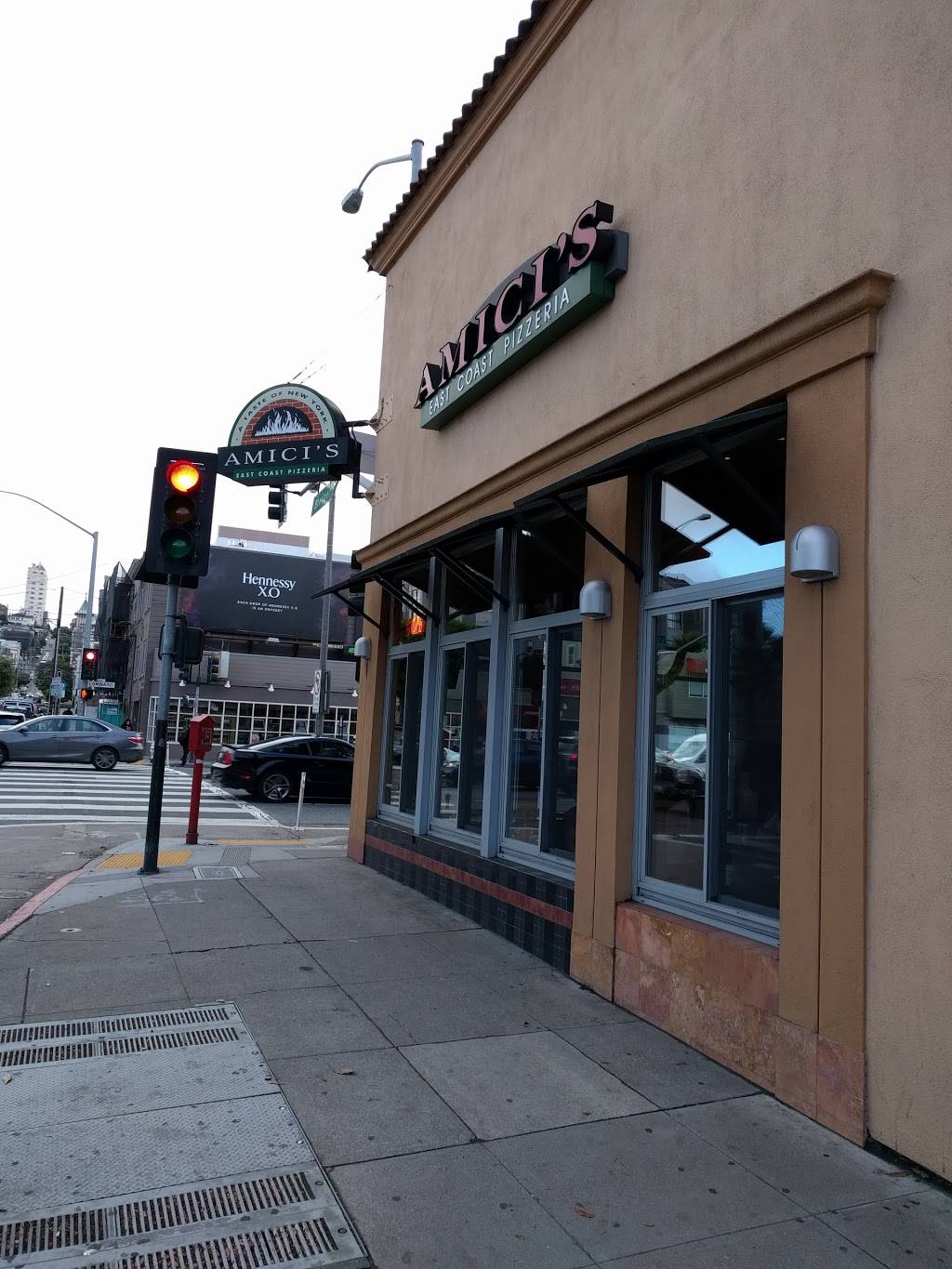 Amicis East Coast Pizzeria | restaurant | 2200 Lombard St, San Francisco, CA 94123, USA | 4158854500 OR +1 415-885-4500