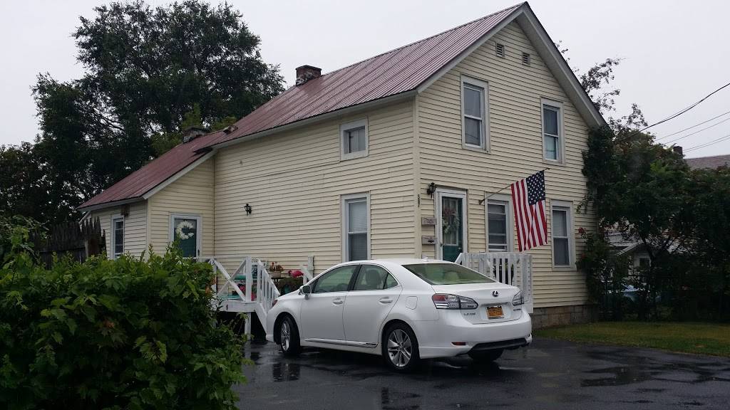 The Dog Shack | restaurant | 449 Lower Main St, Hudson Falls, NY 12839, USA | 5187479500 OR +1 518-747-9500