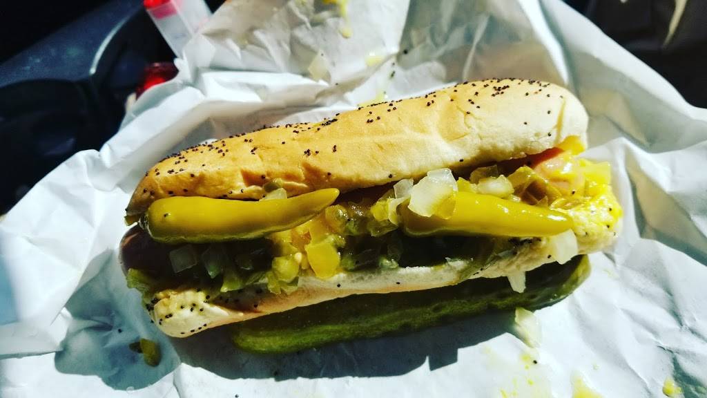 Johnnys Wee Nee Wagon | restaurant | 15743 Crawford Ave, Markham, IL 60428, USA | 7083338584 OR +1 708-333-8584