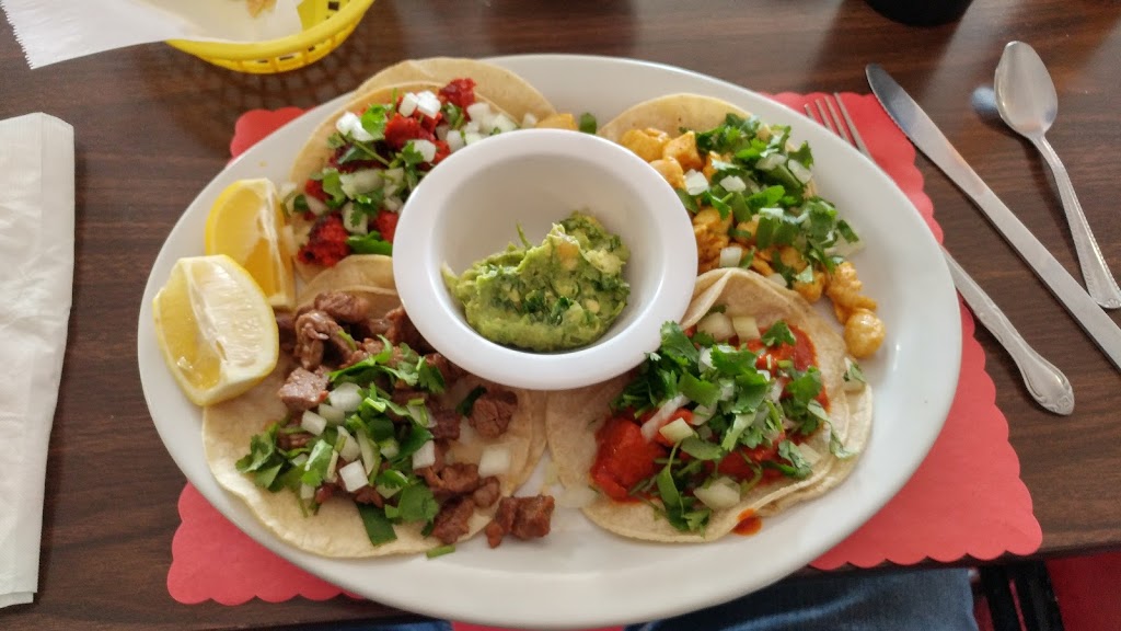 Bernardinos Restaurant | restaurant | 6601 W Inyokern Rd, Inyokern, CA 93527, USA | 7603774012 OR +1 760-377-4012