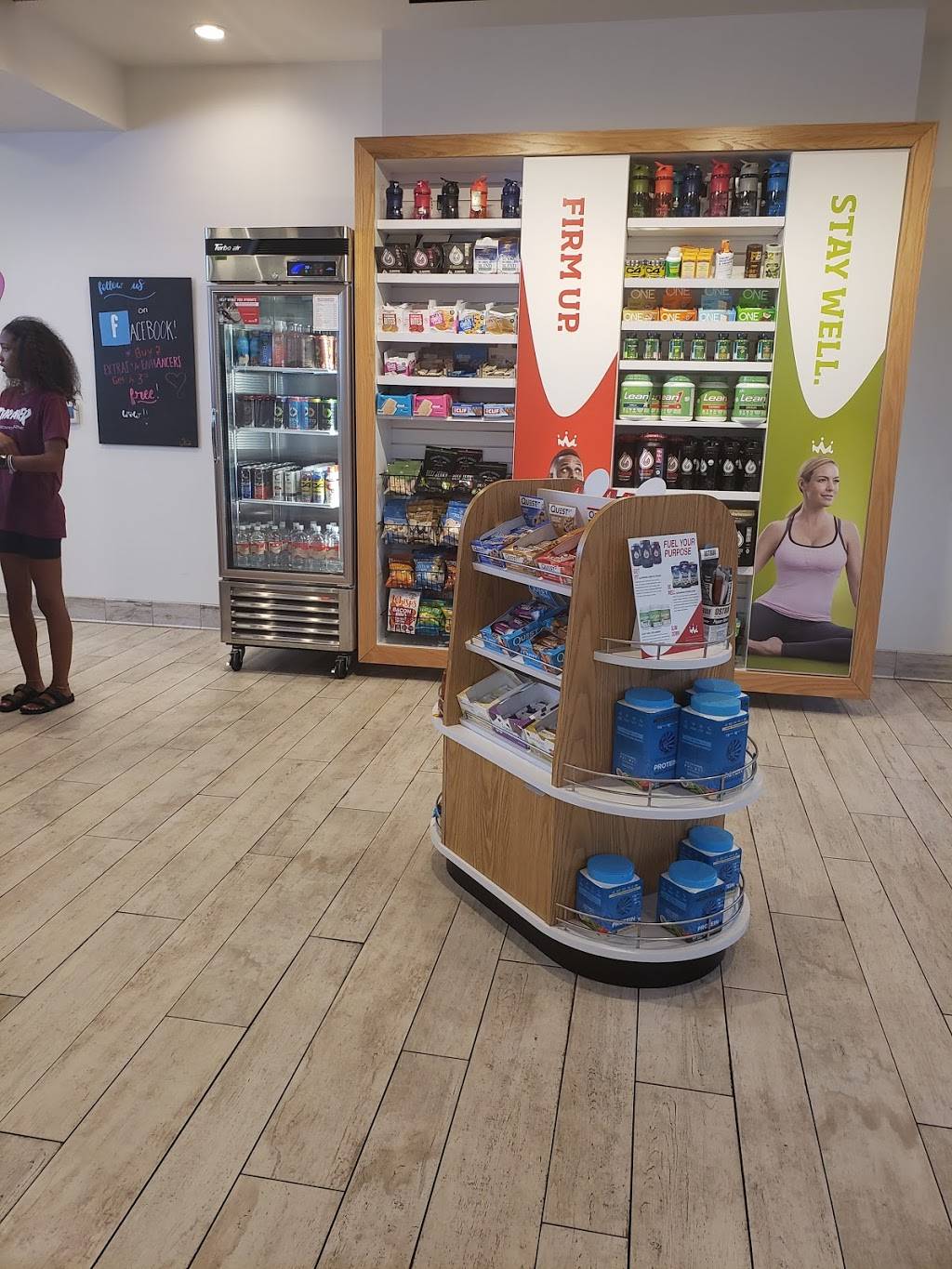 Smoothie King | restaurant | 6704 Whitestown Pkwy, Zionsville, IN 46077, USA | 3173425545 OR +1 317-342-5545