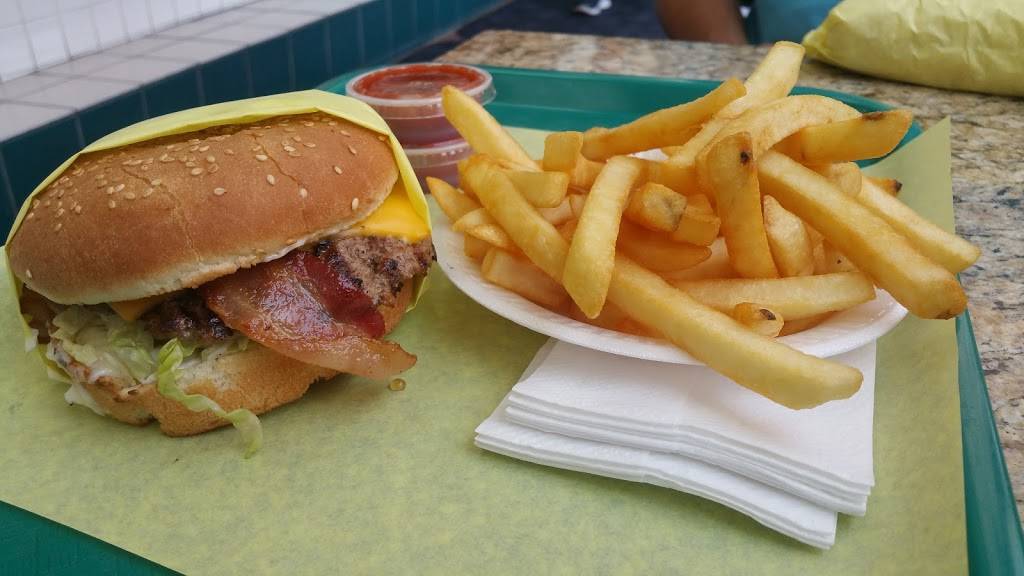 Michaels Burger | restaurant | 7225 Topanga Canyon Blvd, Canoga Park, CA 91303, USA | 8187048893 OR +1 818-704-8893