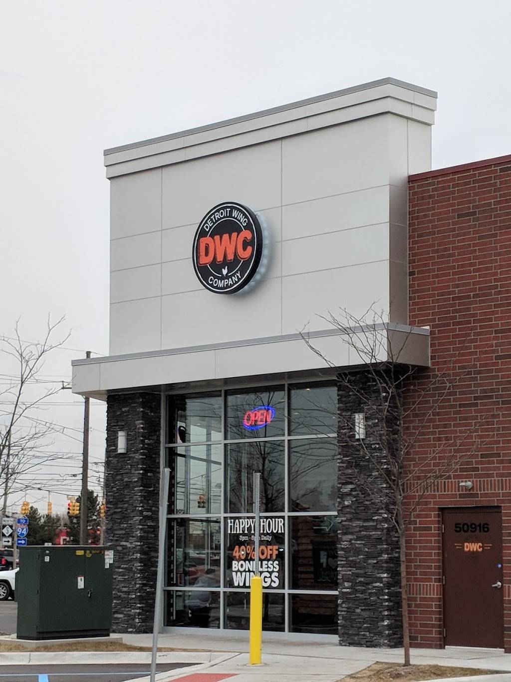 Detroit Wing Company | restaurant | 50916 Gratiot Ave, Chesterfield, MI 48051, USA | 5862675394 OR +1 586-267-5394