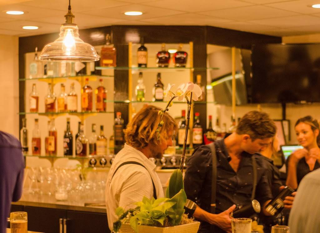 The Roxy Encinitas | restaurant | 517 S Coast Hwy 101, Encinitas, CA 92024, USA | 7602302899 OR +1 760-230-2899