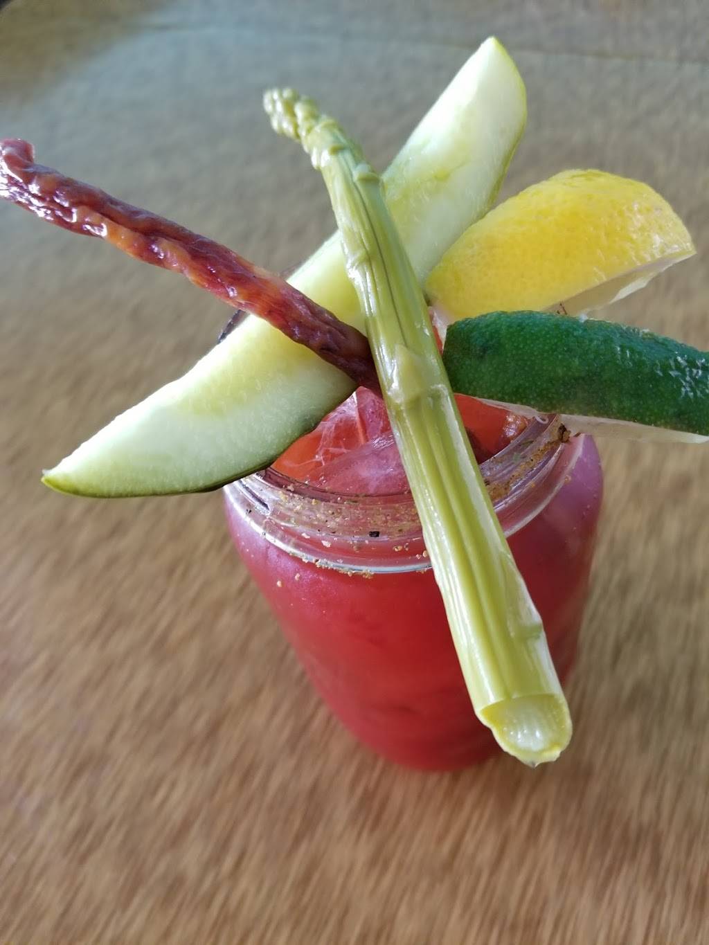 Sandbar On The Beach | restaurant | 45 Cedar Dr, Vittoria, ON N0E 1W0, Canada | 5194264009 OR +1 519-426-4009