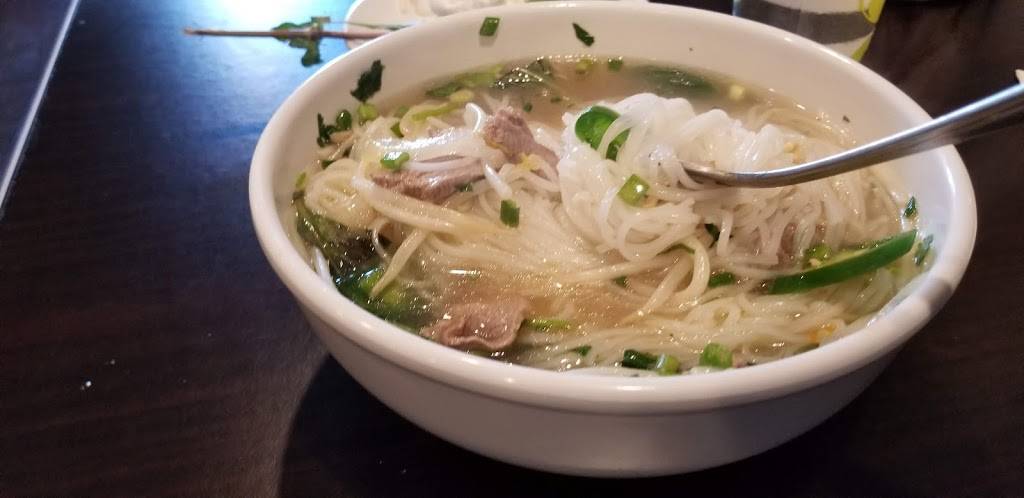 Mangosteen | restaurant | 510 E Broadway, Long Beach, CA 90802, USA | 5624955999 OR +1 562-495-5999