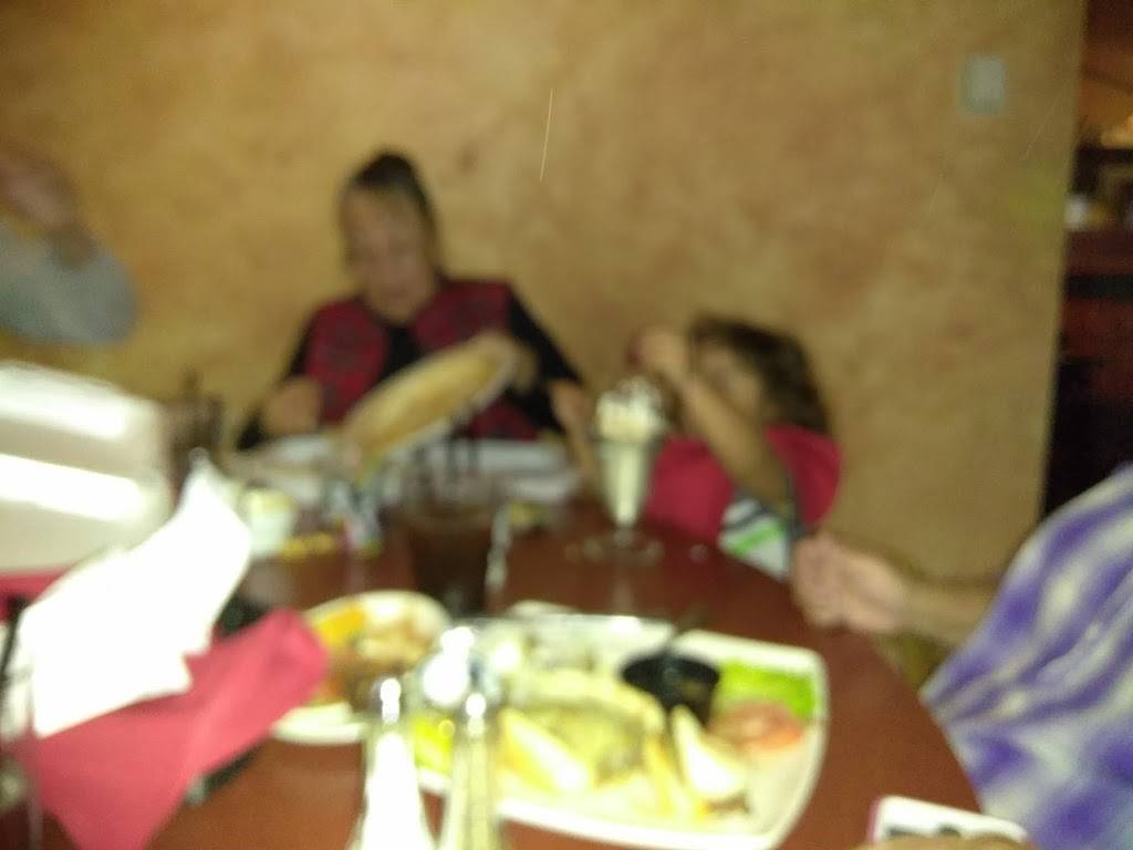 Glacier Rock | restaurant | 630 W. Pine Street, Hwy12, Baraboo, WI 53913, USA | 6083564869 OR +1 608-356-4869