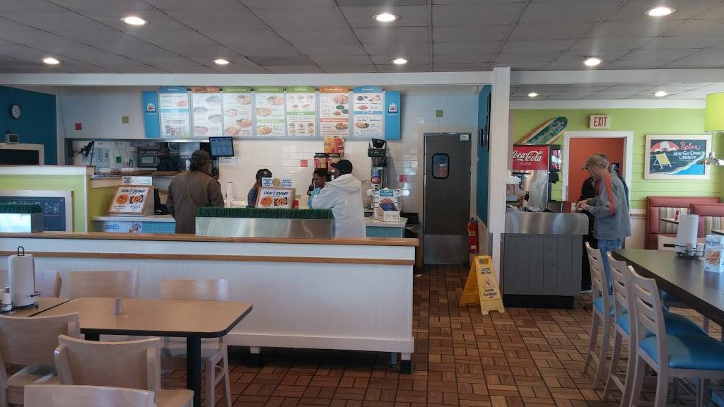 Captain Ds | restaurant | 705 Knox Abbott Dr, Cayce, SC 29033, USA | 8037966494 OR +1 803-796-6494