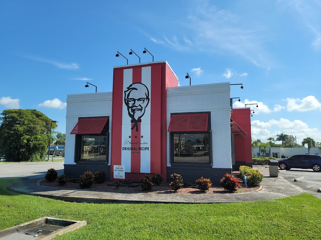 KFC | restaurant | 959 S Main St, Belle Glade, FL 33430, USA | 5619967783 OR +1 561-996-7783