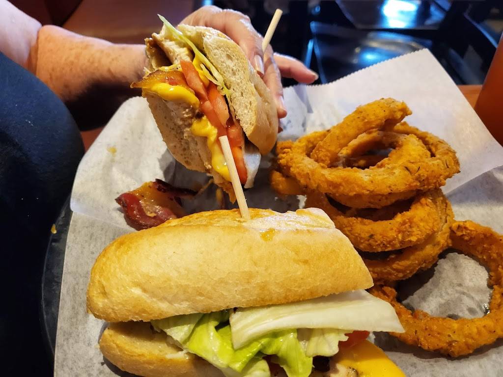 Double Dogs | restaurant | 10639 Hardin Valley Rd, Knoxville, TN 37932, USA | 8654704447 OR +1 865-470-4447