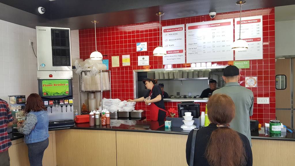 Flame Broiler | restaurant | 1009 N State College Blvd, Anaheim, CA 92806, USA | 7146870114 OR +1 714-687-0114