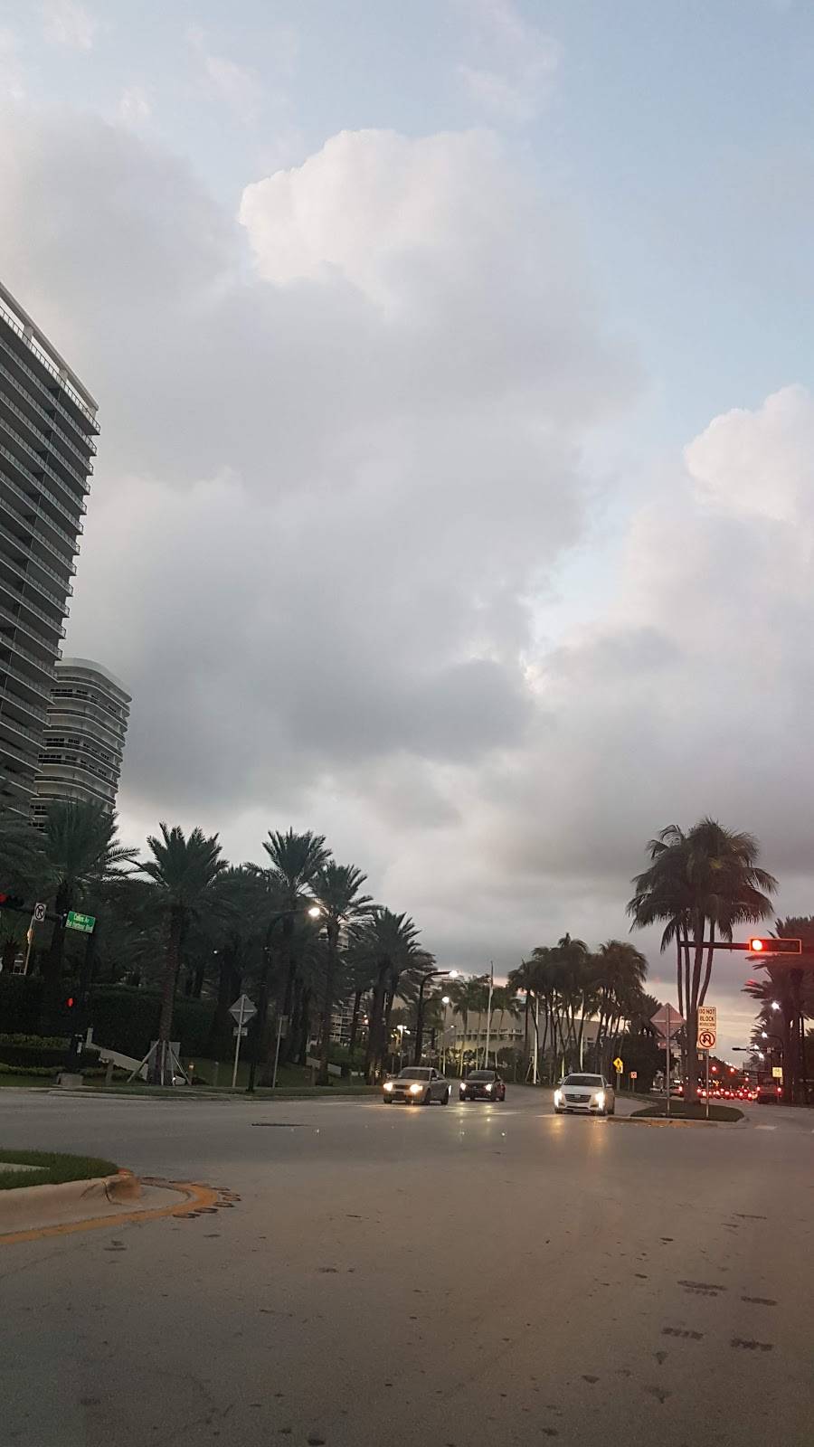 Bal Moral Restaurant | restaurant | 9801 Collins Ave, Bal Harbour, FL 33154, USA | 3058616710 OR +1 305-861-6710