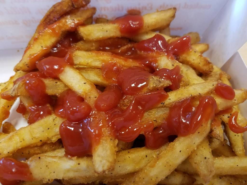 Popeyes Louisiana Kitchen | restaurant | 1600 W Irving Park Rd, Chicago, IL 60613, USA | 7735490202 OR +1 773-549-0202