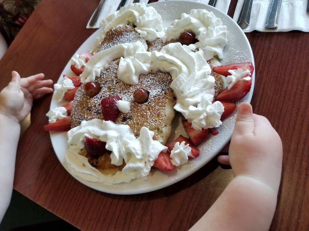 Tiffys Family Restaurant | restaurant | 3419, 1060 W Katella Ave, Anaheim, CA 92802, USA | 7146351801 OR +1 714-635-1801