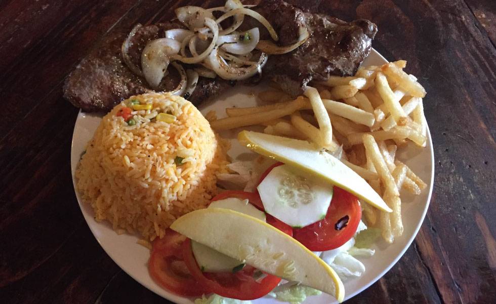 El Konuco Cafe Restaurant | restaurant | 8457 NW 61st St, Miami, FL 33166, USA | 3054716111 OR +1 305-471-6111