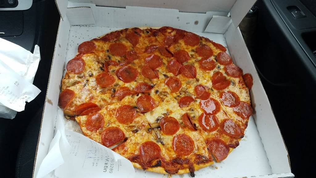 Fayes Pizza | restaurant | 1821 Calumet Dr, Sheboygan, WI 53081, USA | 9204584171 OR +1 920-458-4171