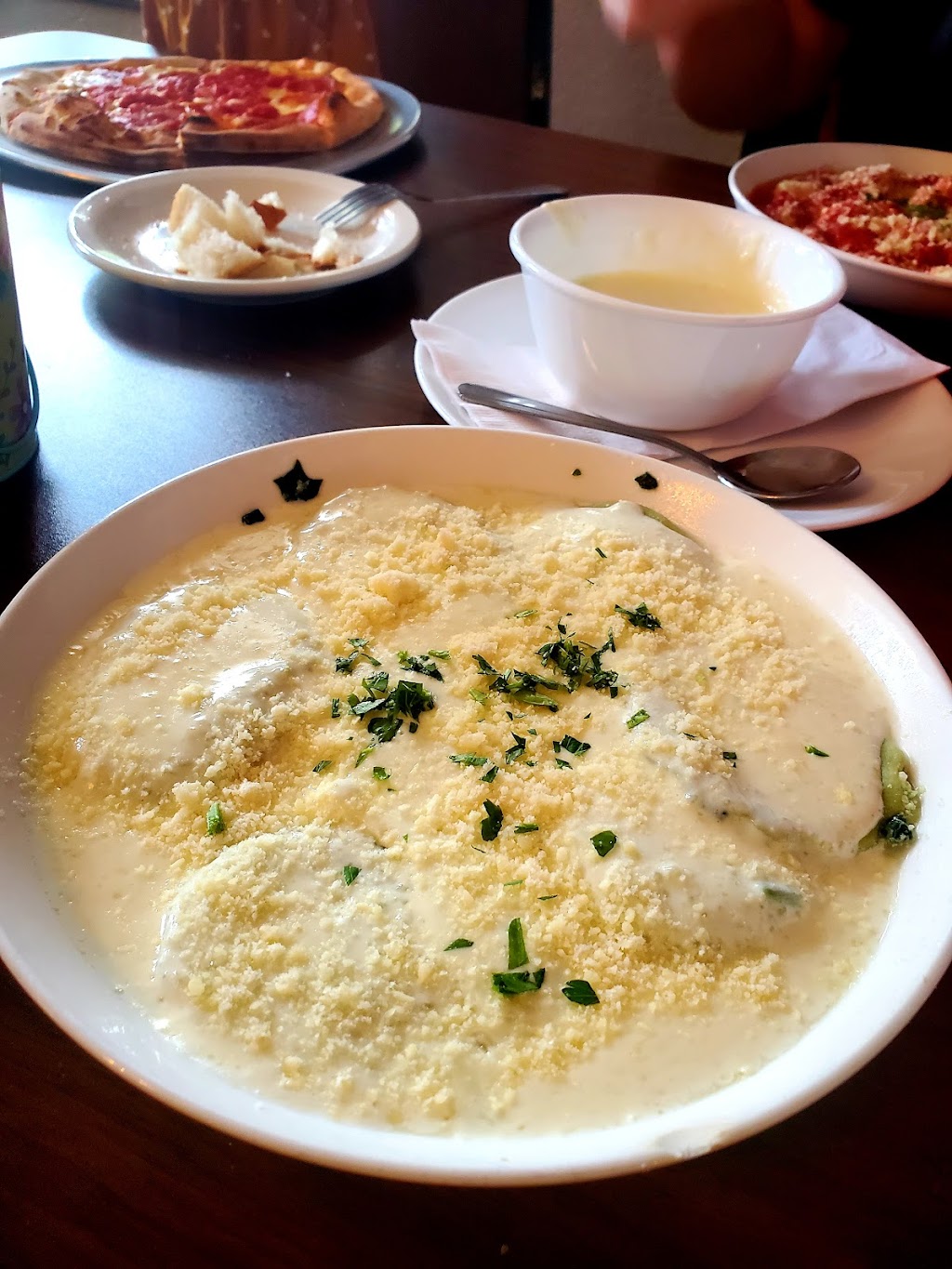 Vitaliano Pizza Pasta & More | restaurant | 398 E Hickory Ave, Crestview, FL 32536, USA | 8504231466 OR +1 850-423-1466