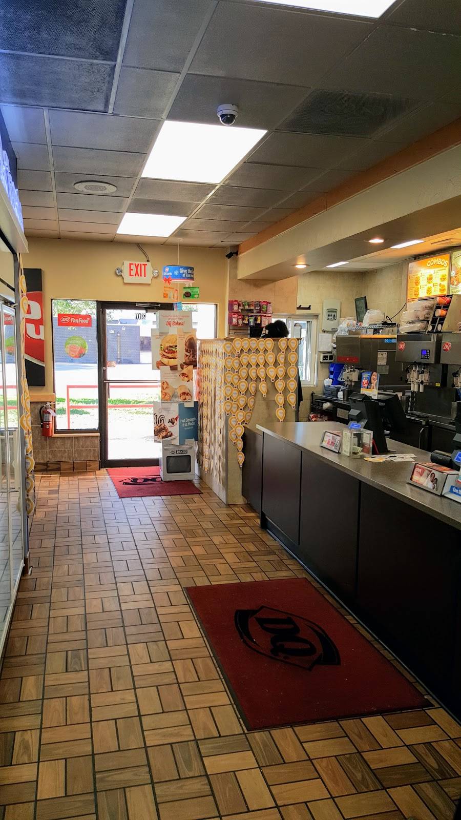 Dairy Queen Grill & Chill | restaurant | 3101 N 66th St N, St. Petersburg, FL 33710, USA | 7273438424 OR +1 727-343-8424