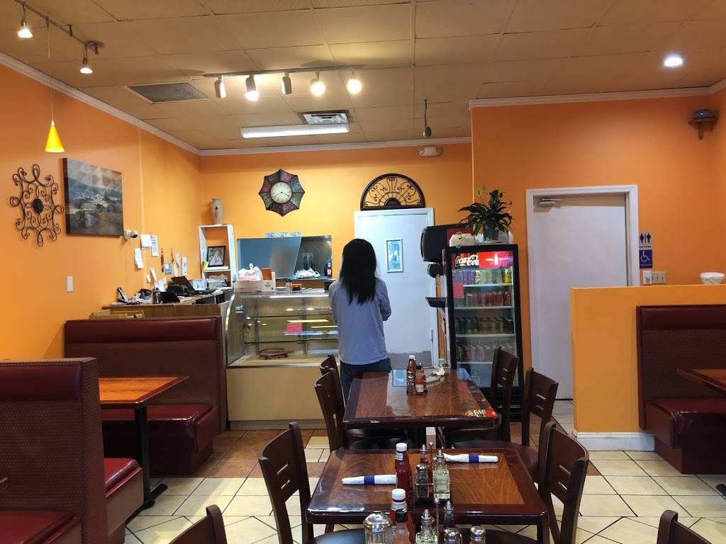 Azza’s Koshary | restaurant | 1939 E Wattles Rd, Troy, MI 48085, USA | 2486190658 OR +1 248-619-0658