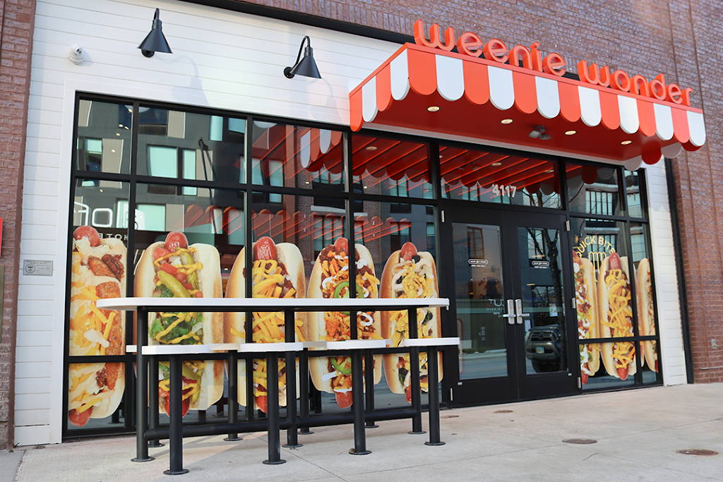 Weenie Wonder | restaurant | 4117 Worth Ave Unit WW, Columbus, OH 43219, USA | 6146839523 OR +1 614-683-9523