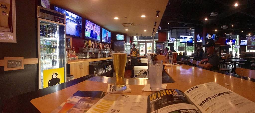Buffalo Wild Wings | restaurant | 950 N Glebe Rd #130, Arlington, VA 22203, USA | 7032437525 OR +1 703-243-7525