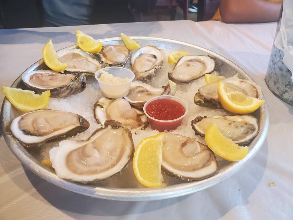 The Crab Station - El Paso | restaurant | 6450 N Desert Blvd c104, El Paso, TX 79912, USA | 9152496411 OR +1 915-249-6411