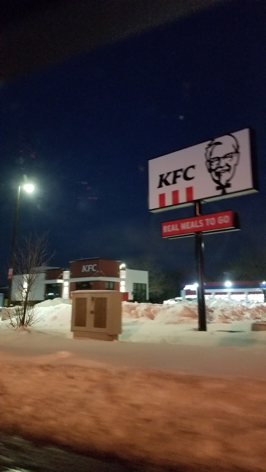 KFC | restaurant | 8500 Xylon Ave N, Brooklyn Park, MN 55445, USA | 6128952498 OR +1 612-895-2498