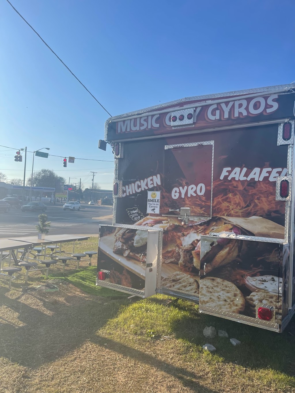 Music city gyros by Jefferson st | restaurant | 2720 Jefferson St, Nashville, TN 37208, USA | 3476669751 OR +1 347-666-9751