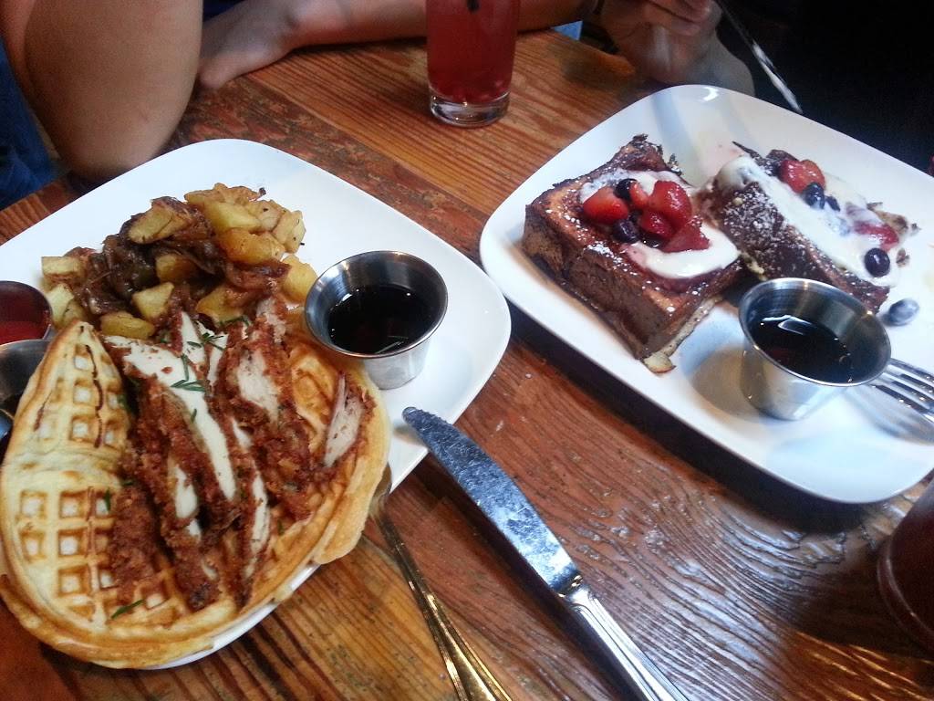 Hi Tops | restaurant | 2247 Market St, San Francisco, CA 94114, USA | 4155512500 OR +1 415-551-2500