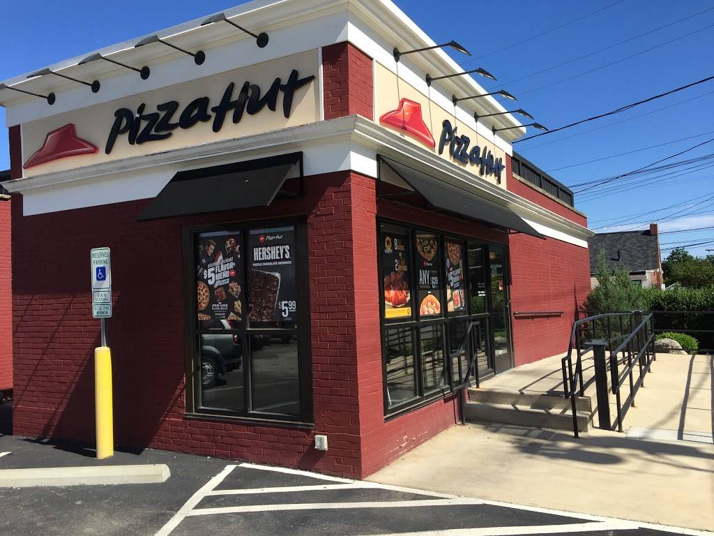 Pizza Hut | restaurant | 380 Dover Center Rd, Bay Village, OH 44140, USA | 4408357050 OR +1 440-835-7050