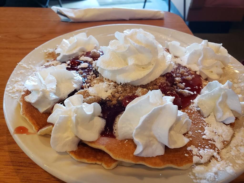 Judis Place | restaurant | 930 Center Ave, Oostburg, WI 53070, USA | 9205643535 OR +1 920-564-3535