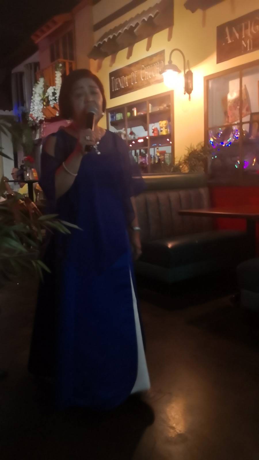 La plaza | restaurant | Mi Pueblo, 10910 W Flagler St #103, Miami, FL 33174, USA | 3052230185 OR +1 305-223-0185