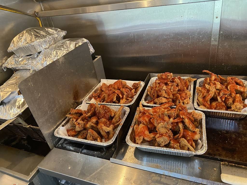 Soul Mobile cafe | restaurant | 625 Garfield Ave, Dubuque, IA 52001, USA | 7734594249 OR +1 773-459-4249