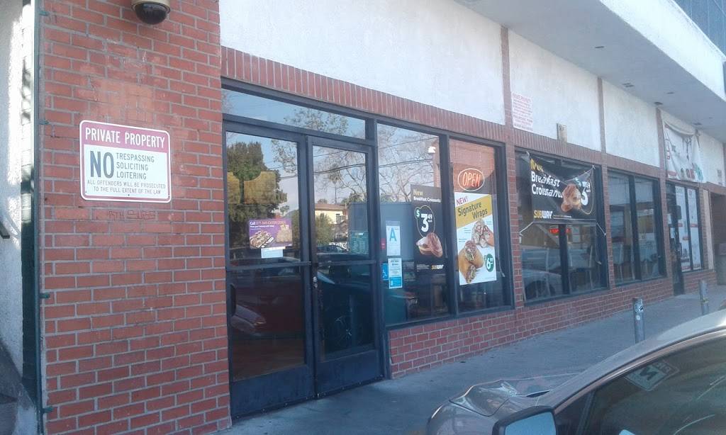 Subway Restaurants | restaurant | 7353 Melrose Ave, Los Angeles, CA 90046, USA | 3239519266 OR +1 323-951-9266