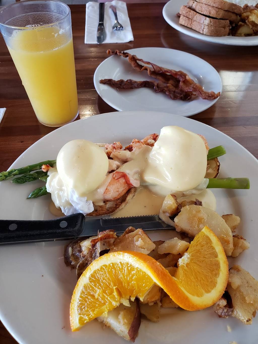 Crabapples | meal takeaway | 553 Palmer Ave, Falmouth, MA 02540, USA | 5085483355 OR +1 508-548-3355