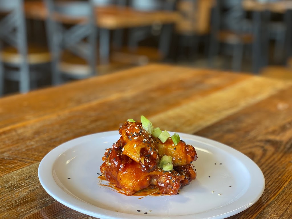 Brus Public House | restaurant | 5433 Wade Park Blvd #100, Raleigh, NC 27607, USA | 9199778755 OR +1 919-977-8755