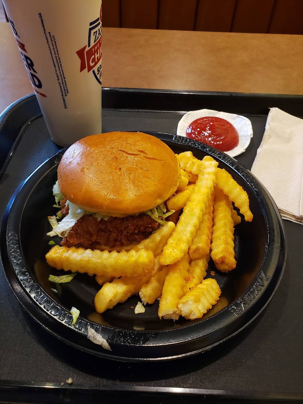 Zaxbys Chicken Fingers & Buffalo Wings | restaurant | 10715 Dixie Hwy, Louisville, KY 40272, USA | 5022716990 OR +1 502-271-6990