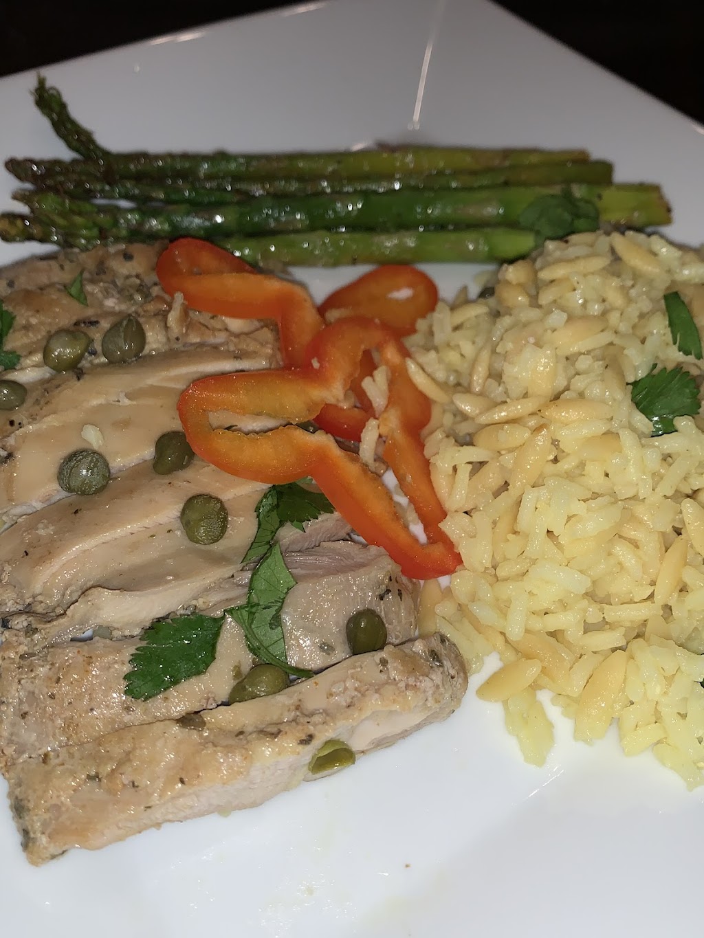 Erlenes Family Style Cuisine | restaurant | 5222 Topsail Dr, San Diego, CA 92154, USA | 6193164344 OR +1 619-316-4344