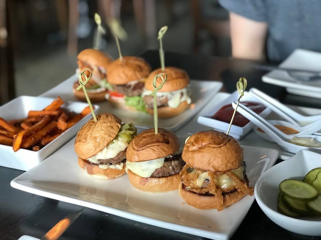 Umami Burger - Los Feliz | restaurant | 4655 Hollywood Blvd, Los Angeles, CA 90027, USA | 3236693922 OR +1 323-669-3922