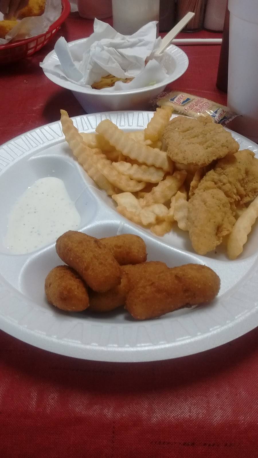 Daddy Sams | restaurant | 2166 Maple Grove Church Rd, Lowgap, NC 27024, USA | 3363202100 OR +1 336-320-2100