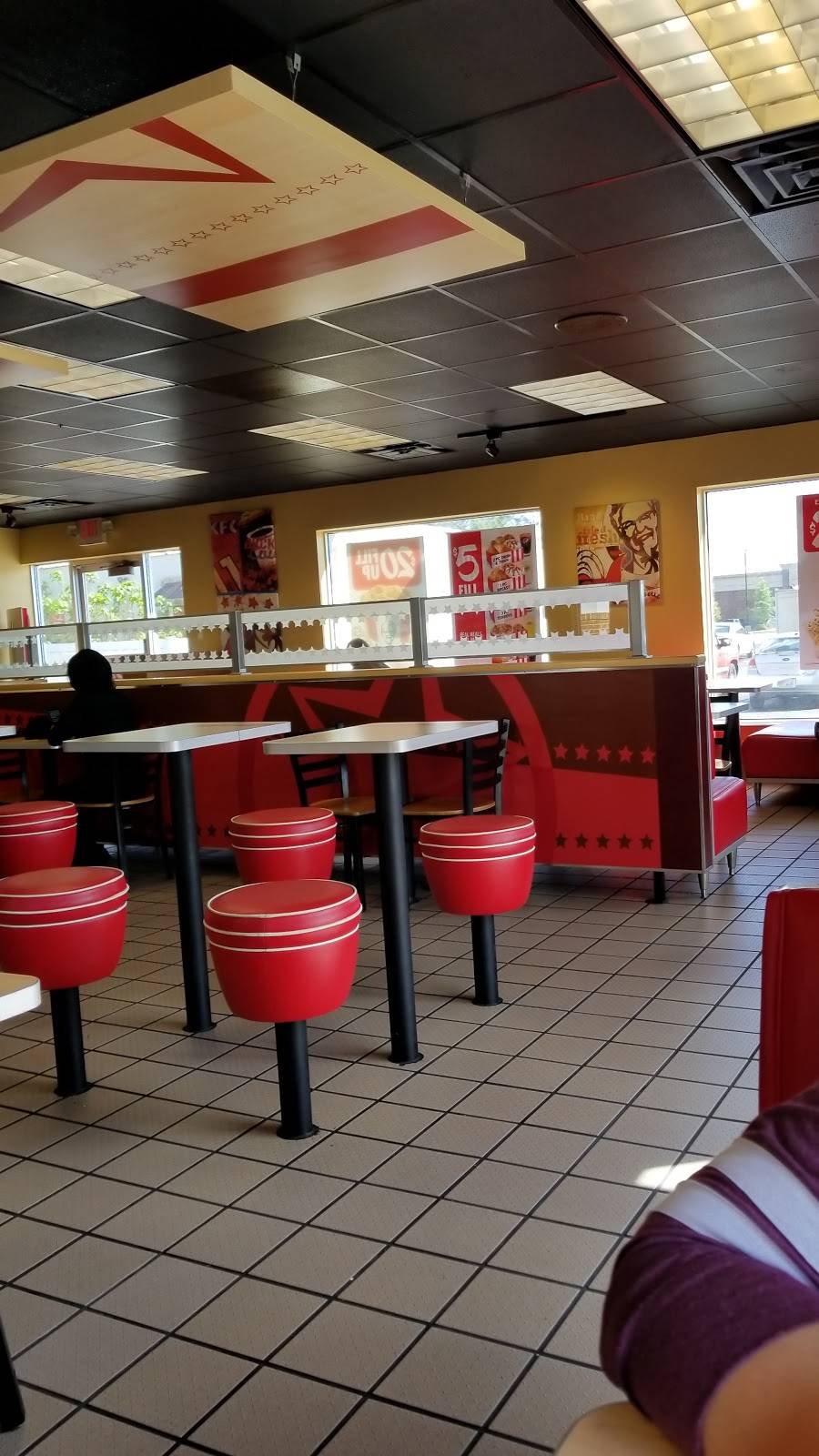 KFC | restaurant | 1704 N Sandhills Blvd, Aberdeen, NC 28315, USA | 9109447205 OR +1 910-944-7205