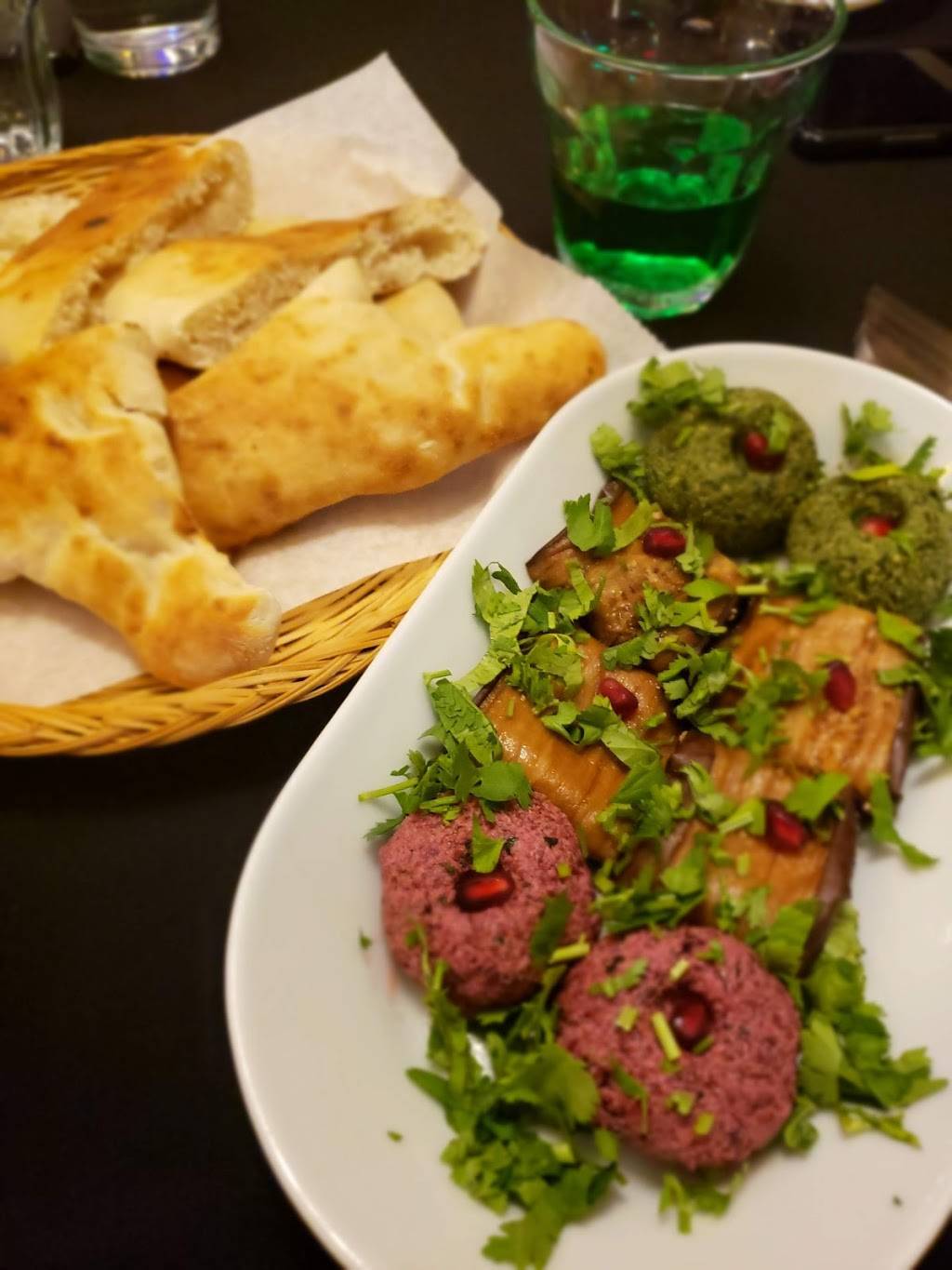 Chicago Diplomat Cafe | restaurant | 3134 N Lincoln Ave, Chicago, IL 60657, USA | 7732622722 OR +1 773-262-2722