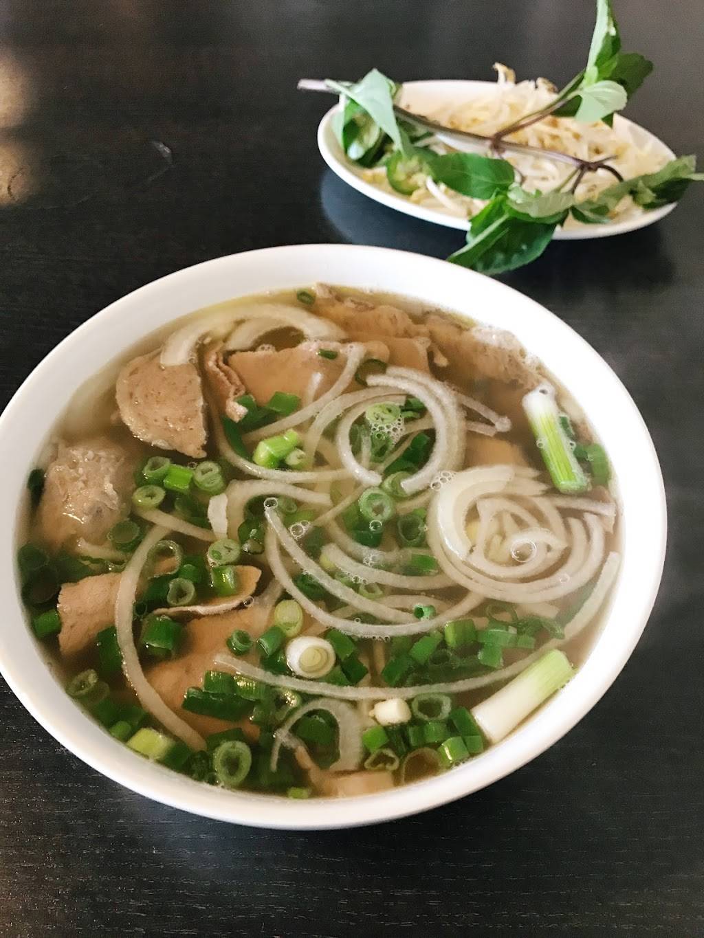 Simply Pho Noodle House | restaurant | 424 S Main St suite f, Orange, CA 92868, USA | 7149124020 OR +1 714-912-4020