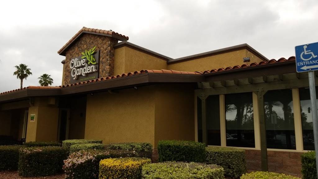 Olive Garden Italian Restaurant | meal takeaway | 460 E Hospitality Ln, San Bernardino, CA 92408, USA | 9093812747 OR +1 909-381-2747