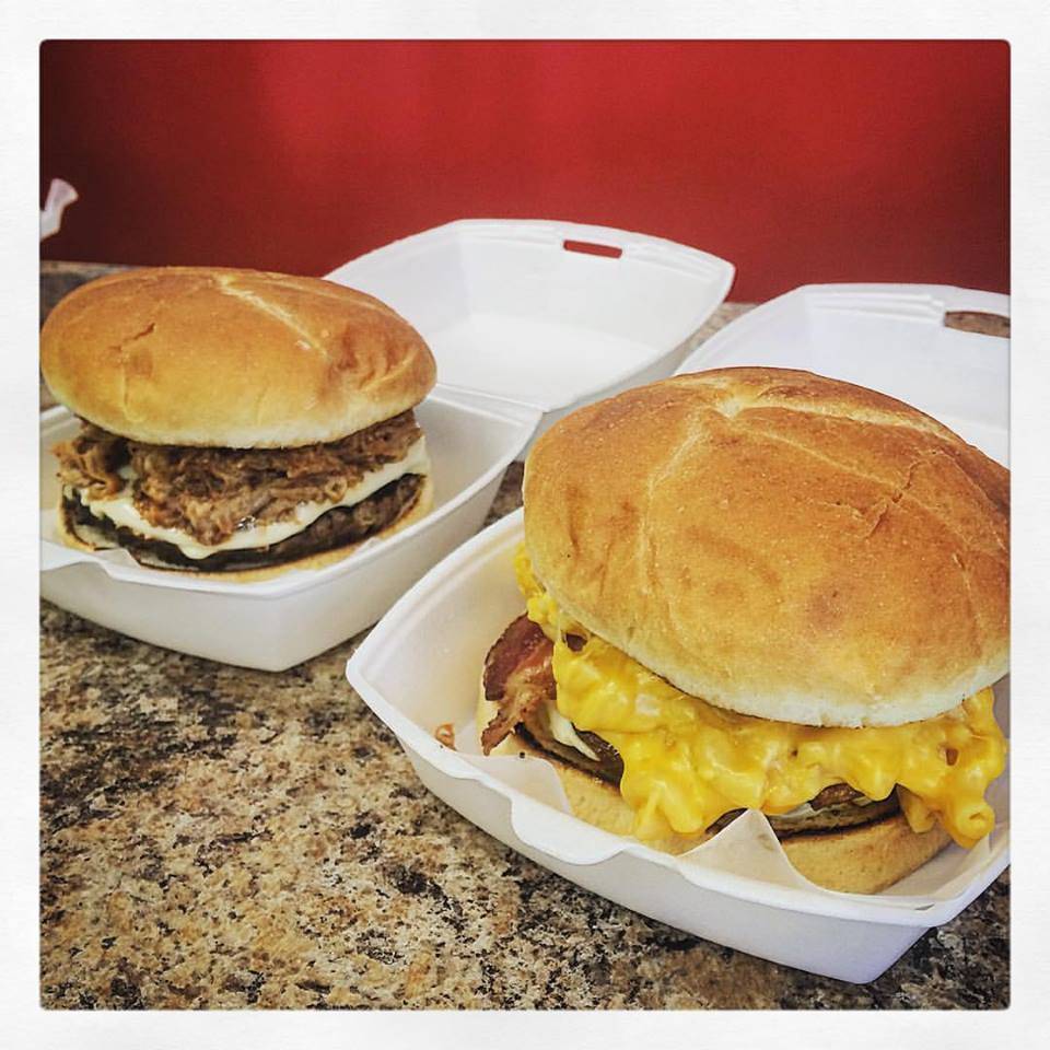 Burger Builders | restaurant | 1051 Wolcott St, Waterbury, CT 06705, USA | 2037532526 OR +1 203-753-2526