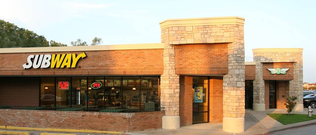 Subway Restaurants | restaurant | 1251-A Northwest Hwy, Garland, TX 75041, USA | 9722715264 OR +1 972-271-5264