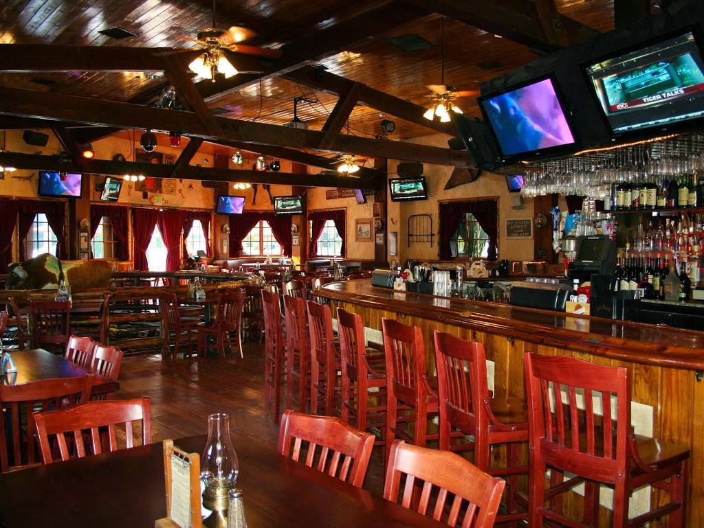 Saddle Ranch Chop House | night club | 8371 Sunset Blvd, West Hollywood, CA 90069, USA | 3236562007 OR +1 323-656-2007