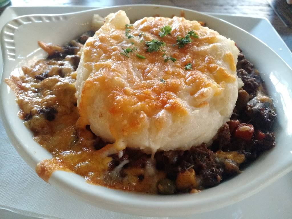 Tavern on 17th | restaurant | 1611 Dusty Miller Lane #305, Wilmington, NC 28412, USA | 9107651157 OR +1 910-765-1157