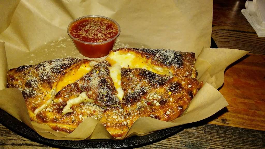 Daniellos Pizzeria & Pub | restaurant | 755 Main St, North Myrtle Beach, SC 29582, USA | 8432735168 OR +1 843-273-5168