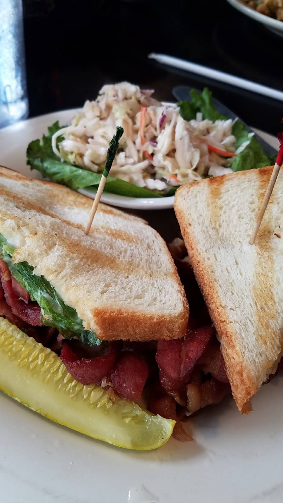 Sweetwater Cafe | restaurant | 137 N Market St, Charleston, SC 29401, USA | 8437237121 OR +1 843-723-7121